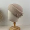 Sombrero Retro para Mujer Otoño Invierno Estilo Nuevo Elegante Flor Fieltro de Lana Sombrero Cubo Sombrero de Madre Mostrar Rostro Pequeño Sombrero de Pescador