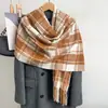Bufanda Cuadros Estilo Coreano para Mujer, Bufanda de Invierno con Ambiente Estudiantil, Abrigo Engrosado y Cálido, Chal con Borlas de Imitación Cachemir para Mujer