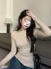 Camiseta de manga larga de color liso retro americano para mujer, cálida camiseta interior ajustada con forro polar para otoño e invierno, top de estilo europeo