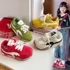Zapatillas de entrenamiento alemanas estilo retro para niñas, nueva colección primavera/verano 2026, zapatos casuales de moda y versátiles para niños, zapatillas deportivas de suela blanda