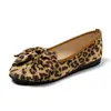 Zapatos de mujer estilo hada con lazo para comercio exterior, modelo nuevo 2026, directo del fabricante, zapatos de mujer versátiles, poco profundos y cómodos para uso en exteriores