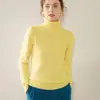Suéter de punto de cachemira pura para mujer de otoño e invierno con cuello alto, engrosado para abrigar, un top de punto ajustado como capa base
