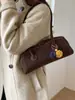 Bolsa Retrô de Nicho Transfronteiriça Feminina Grande Capacidade 2025 Nova Outono e Inverno Casual Bolsa de Ombro Axila Bolsa Almofada para Commuter