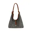 Bolsa de Hombro Tejida de Moda Nudada Estilo Nuevo Verano 2026 Bolsa Tote Grande de Playa Capacidad Casual Debajo del Brazo
