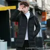 Chamarra de algodón gruesa y cálida de longitud media para hombre, abrigo de algodón con capucha, estilo popular de invierno para hombres jóvenes