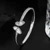 Pulsera de Mano Personalizada de Zirconia Micro-Pavé con Electrochapado de Oro Real para Mujer, Pulsera de Uñas de Mariposa con Letra H de Alta Gama, Pulsera de Lujo Accesible