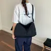 Bolsa de lona de nylon simples de grande capacidade para mulheres, bolsa transversal casual de verão leve para o dia a dia, bolsa para esportes e fitness