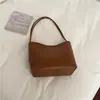 Bolsa de Ombro Feminina de Grande Capacidade 2026 Verão Nova Elegante para o Trabalho de Alto Valor Única Cor Sólida Tendência Bolsa Saco
