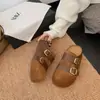 Pantuflas para Persona Perezosa Moda Slip-on Hebilla de Cinturón Mujer Otoño Aumentador Interno de Altura Versátil 2026 Mules Suela Gruesa Universal