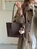 Bolso Tote Simple y Elegante 2026, Bolso de Mano con Diseño de Nicho, Bolso de Hombro Casual Versátil de Moda para Mujer