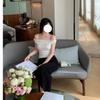 French Minor Jacquard Blanco Simple Elegante Ajustado Adelgazante Tejido Combinable Hombro Descubierto Top Corto Nuevo de Mujer