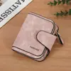 Carteira Feminina Curta de Couro Nubuck Retrô Transfronteiriça com Vários Porta-Cartões, Porta-Moedas, Fecho de Fivela, Pequena Bolsa de Mão Estudantil