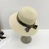 Sombrero de Paja para Mujer 2025 Nuevo Verano Exterior Cinta a Cuadros Cinta Grande Sombrero de Playa Viaje Vacaciones Sombrilla Sombrero Protector Solar para Niños