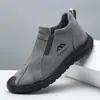 Nuevos zapatos casuales deportivos de otoño para hombre con aumento interno de altura, zapatos de talla grande para hombre, zapatos slip-on de caña alta con suela blanda para hombres de mediana edad y ancianos
