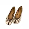 Sapatos Rasos Femininos Estilo Francês com Laço Floral e Bico Dividido, Sapatos de Casco de Porco com Solado Macio e Boca Rasa, Mocassins Mary Jane
