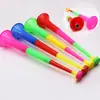 Juguete de plástico retráctil de tres secciones con cuerno grande y largo para animar a los animadores. Venta directa de fábrica.
