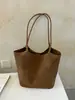 Bolso de mujer para comercio exterior transfronterizo 2026 nuevo bolso de hombro versátil para otoño e invierno, bolso de hombro para commuting, bolso de mano, bolsa tote para madre e hija