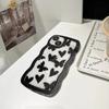 Funda Negra para Teléfono con Flor de Flor Completa Borde de Ola Grande para Apple 16PRO iPhone13 Mariposa de Amor Funda TPU Totalmente Cubriente