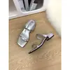 Zapatos de tacón alto de una sola tira estilo coreano con tacón grueso, sandalias plateadas para mujer, nuevas sandalias estilo chino para verano, adecuados para combinar con faldas, zapatos de hadas