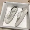Zapatos Casuales Blancos de Satén de Seda de Hong Kong de Nicho para Mujer, Transpirables de Primavera, Suela Suave Española, Zapatos de Lona Slip-On Versátiles