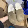 Pantuflas de Media Punta Cerradas Estilo Birkenstock OEM/ODM para Hombres y Mujeres, Parejas, con Fleece Adicional, Antideslizantes, Pantuflas de Primavera y Otoño, Venta al por Mayor Personalizada de Fábrica