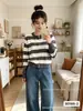 Nuevo Cárdigan de Punto Rayado con Cuello Redondo para Mujer Bordado Elegante Estilo Pequeño Chanel Top Versátil Abrigo de Invierno Francés Suéter