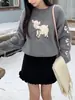 Suéter Corto de Punto Azul Redondo Estilo Coreano Lindo 'Meow Meow Little Lamb' con Lazo 3D, Colección Otoño 2025