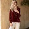 2026 Ropa de mujer transfronteriza europea y americana Amazon otoño nuevo top elegante de terciopelo con cuello en V y volantes para mujer