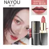 NAYOU que te maquillas tiembla con lápiz labial impermeable hidratante hidratante lápiz labial para estudiantes al por mayor una generación de cabello