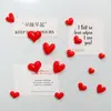 Imán de Refrigerador con Forma de Corazón Rojo de Dibujos Animados Resina Creativo Pegatina para Pared de Fotos Versión Blanco y Negro Pegatina Decorativa para Cocina del Hogar