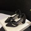 Sandalias Baotou para mujer, venta al por mayor, verano 2025, novedad, estilo hada, viento, tacón grueso, puntiagudo, hueco, Joker con falda, zapatos