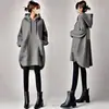 Sudadera con capucha tipo vestido de comercio exterior transfronterizo estilo japonés con bolsillos traseros plisados y empalmes, Top pullover de longitud media para mujer de primavera