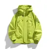Chaqueta para Hombre Primavera y Otoño 2024 Nueva Impermeable Explosiva con Capucha Alto Sentido Americano Holgada Chaqueta para Montañismo