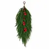 Agujas de pino artificiales de Navidad, guirnalda de pino Norfolk verde oscuro con bayas rojas, decoración de pared colgante para decoración navideña del hogar