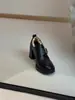 Versión de piel de vaca mocasines de tacón alto para mujer hebilla de cuero punta redonda tacón grueso estilo británico zapatos pequeños de cuero slip-on suela gruesa zapatos de vestir