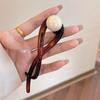 Clip Casual Marrón Perla de Una Palabra para Mujer 2024 Nuevo Estilo Clip Twist para el Cabello Parte Posterior de la Cabeza Clip de Tiburón Accesorio para el Cabello