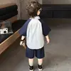 Roupa Formal Infantil para Meninos, Novo Estilo Verão 2026, Pequeno Terno Estilo Academia, Conjunto de Verão Manga Curta para Meninos, Pequeno Anfitrião Estiloso