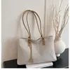 Bolso tote vintage de ante de gran capacidad, bolso de mano versátil para el trabajo, bolso de hombro, diseño de nicho, bolso casual para debajo del brazo