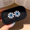 Pulsera Anillo Collar Flor de Circonita de Lujo Ligero Francés Sentido de Gama Alta Nicho Cadena para Clavícula Conjunto de Joyería Exquisito Versátil