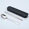 Juego de vajilla Cuchillo y Tenedor Cuchara de Acero Inoxidable Vajilla Portátil Juego de Tres Piezas Caja de Regalo para Exteriores Juego de Una Pieza Vajilla Juego de Cuatro Piezas