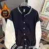 Jaqueta de Baseball Primavera e Outono 2026, Casaco Solto de Manga Longa, Versátil para Homens e Mulheres, com Botões Estilosos, Gola Alta em Contraste de Cores, Top Casual da Moda