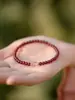 Pulsera de Granate Genuino Rojo Vino Natural con Pulsera de Cristal de Fresa Nicho Versátil para Mujer Pulsera de Cristal de un Círculo Venta al por Mayor