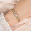 Pulsera de perlas nicho de lujo ligero estilo japonés y coreano para mujer, venta al por mayor, diseño de alto nivel, pulsera de flores de circonita que combina con todo, joyería