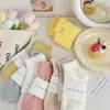 Meias Curas de Primavera e Outono, Meias de Cor Sólida para Mulheres, Estilo Fino de Algodão Puro, Meias Curtas Coloridas Casuais Esportivas para Estudantes, Versátil Cor de Doce
