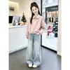 Conjunto de Moda y Único para Niñas: Nuevo Conjunto de Dos Piezas Primavera/Otoño con Top de Manga Larga POLO con Bloques de Color y Jeans con Estampado de Estrellas