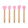 Atacado de fábrica conjunto para cozinha e panificação cabo de madeira utensílios de cozinha de silicone 5 peças raspador de creme de silicone DIY espátula em formato de coração