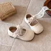 Sapatos de Princesa para Bebê Menina 2026 Primavera e Outono Novos Estilo Coreano Estilo Fada Sapatos de Couro com Laço de Renda Sapatilhas de Solado Macio