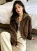 Chaqueta Casual Suelta Corta de Ante con Cremallera para Mujer Otoño 2026 en Color Marrón Maillard