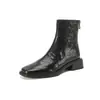 Botines cortos de piel de oveja de tacón medio y plataforma para mujer, botas de una sola temporada para otoño e invierno, botas de ajuste ceñido, nuevas botas Martin negras de punta cuadrada
