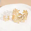 Conjunto de 2 Peças de Pulseiras Abertas Geométricas de Flor Metálica e Folha de Ginkgo Europeias e Americanas, Nicho Elegante Personalizado, Joias de Mão de Luxo para Mulheres